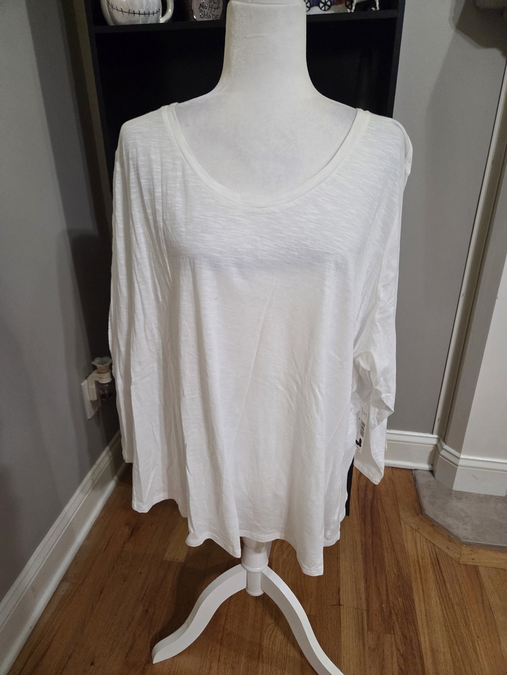 new directions White Scoop Neck Long Sleeve Tee